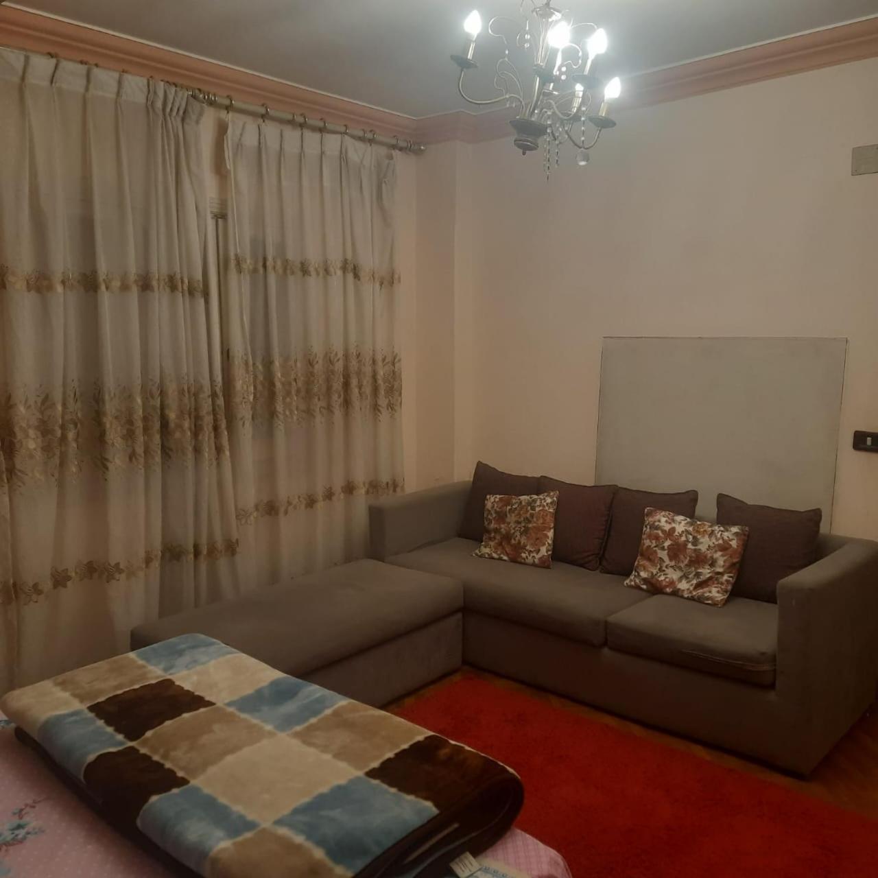 Fully Equipped , 3 Bedroom ,centrally Located Flat In Mohandsseen *