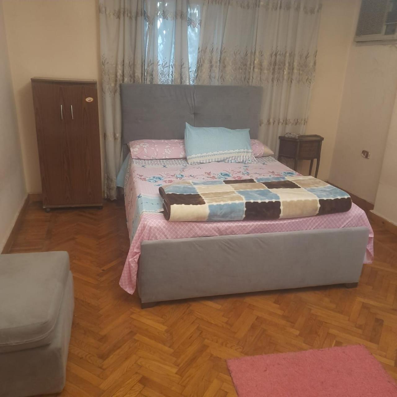 Apartment Fully Equipped , 3 Bedroom ,centrally Located Flat In Mohandsseen *