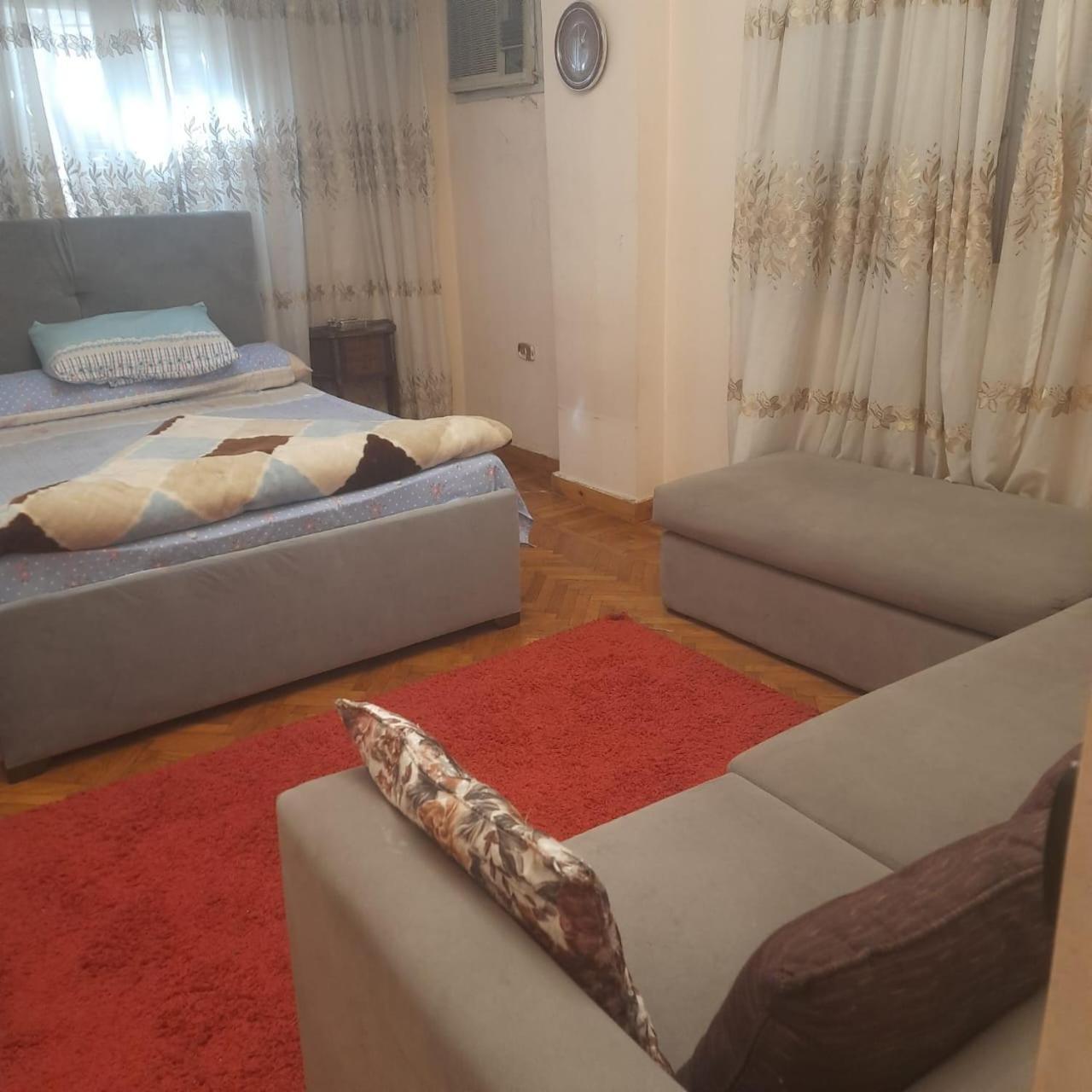 Fully Equipped , 3 Bedroom ,centrally Located Flat In Mohandsseen *