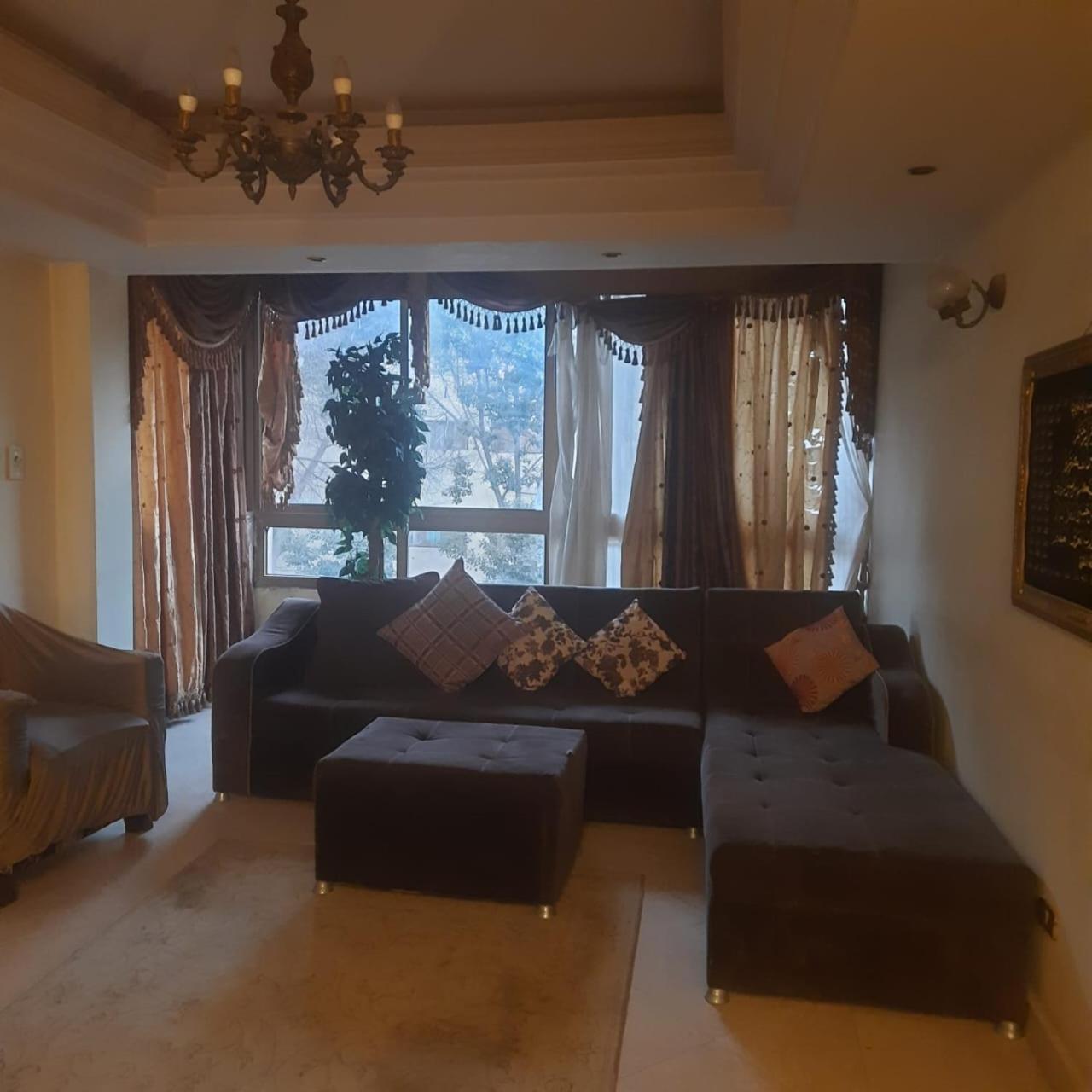 Apartment Fully Equipped , 3 Bedroom ,centrally Located Flat In Mohandsseen *